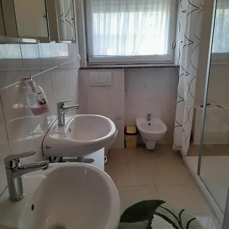 Croatia Borik Big Family With Garden View Number 6 Daire *